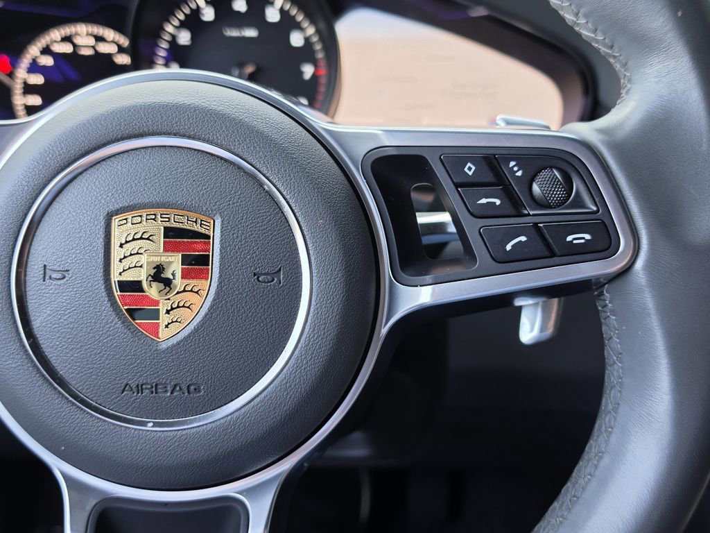 Certified 2023 Porsche Cayenne Platinum Edition image 30