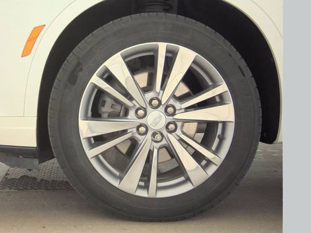 Used 2024 Cadillac XT6 Premium Luxury AWD/4WD image 39