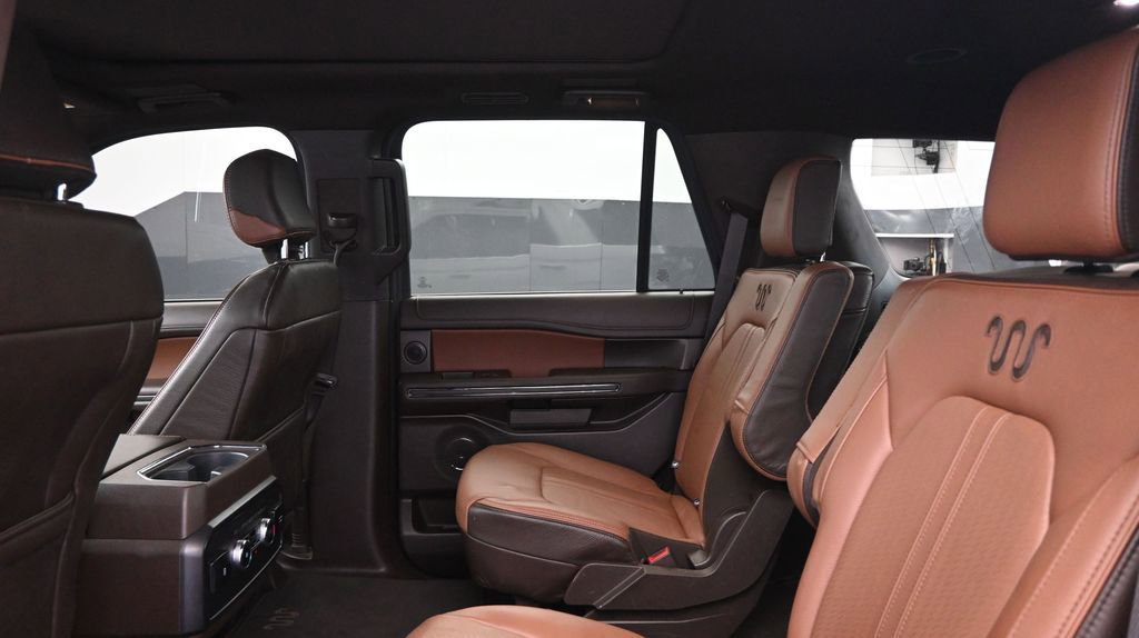 Used 2024 Ford Expedition King Ranch RWD image 21