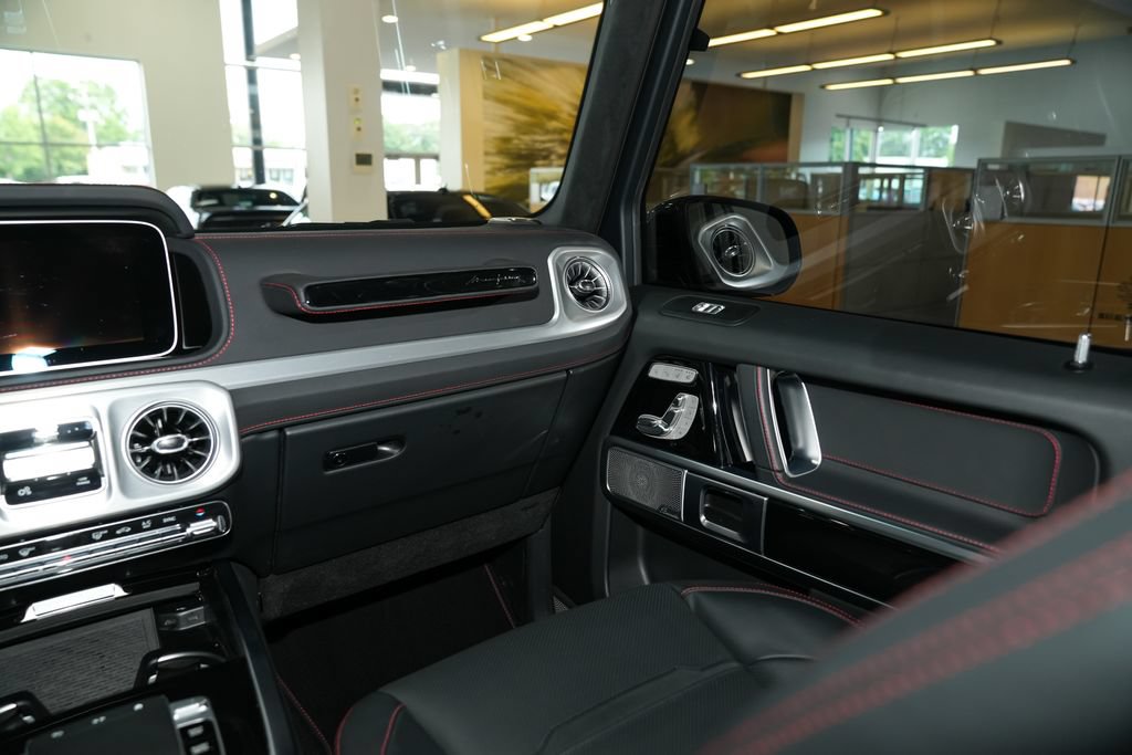 Certified 2025 Mercedes-Benz G 63 AMG 4MATIC image 50