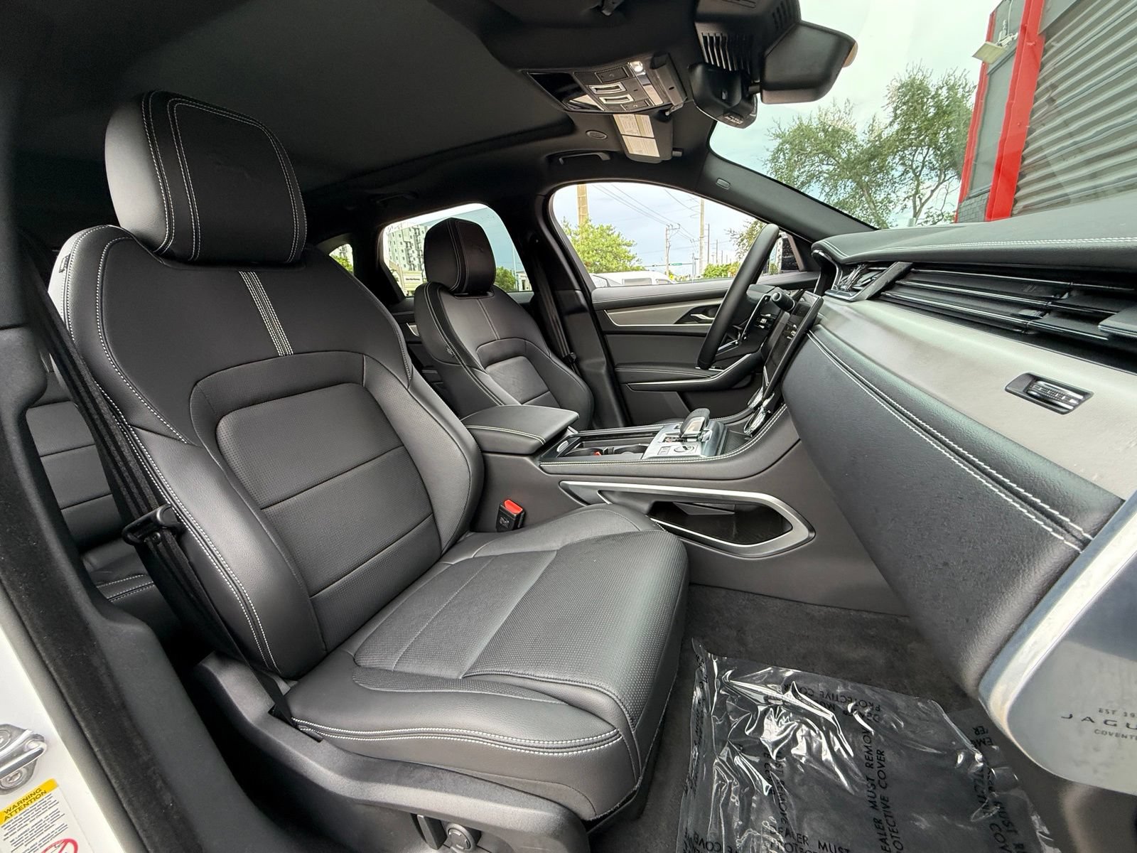Used 2026 Jaguar F-PACE R-Dynamic S AWD/4WD image 29