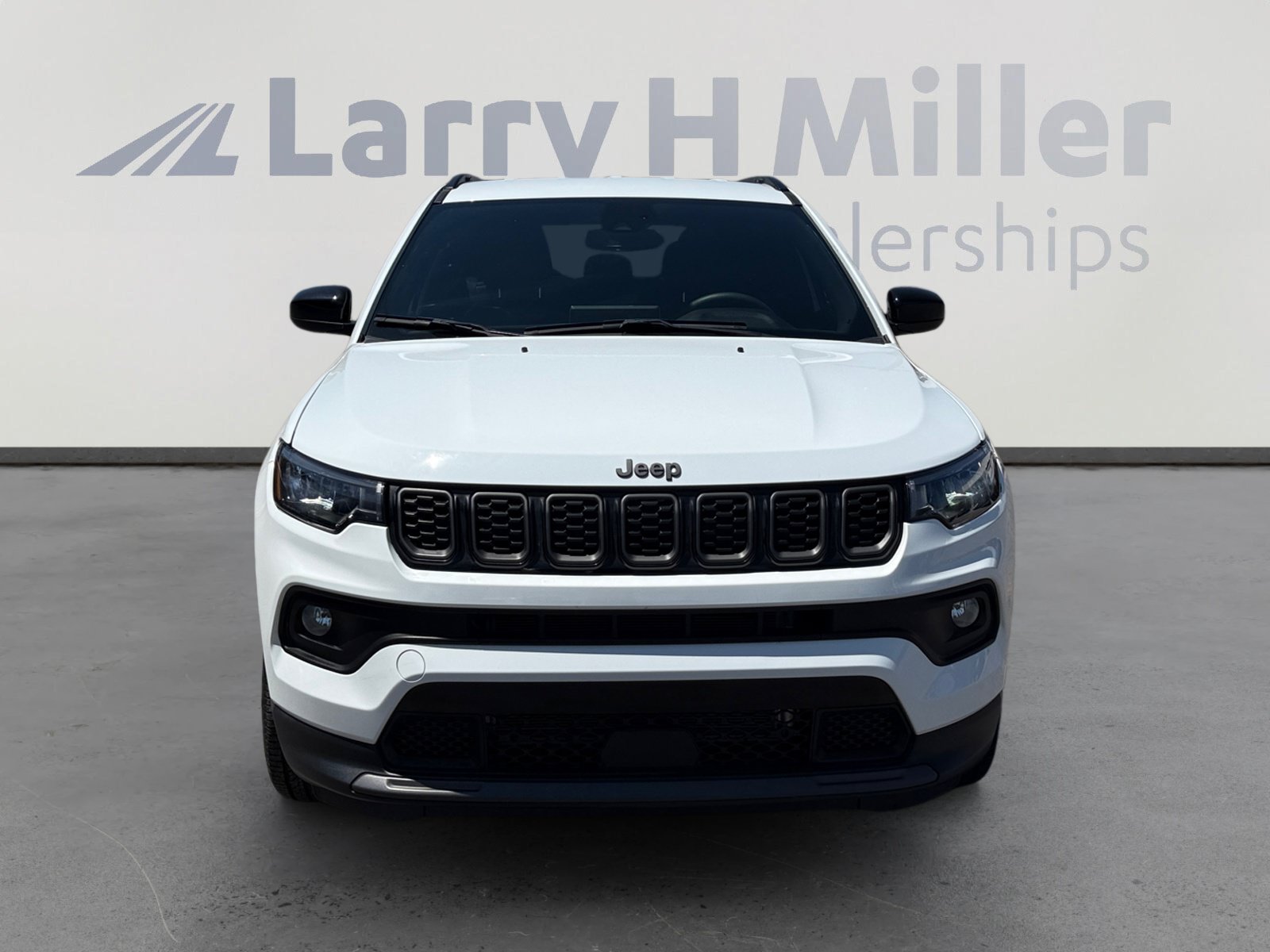 Used 2025 Jeep Compass Latitude w/ Altitude Special Edition AWD/4WD image 8