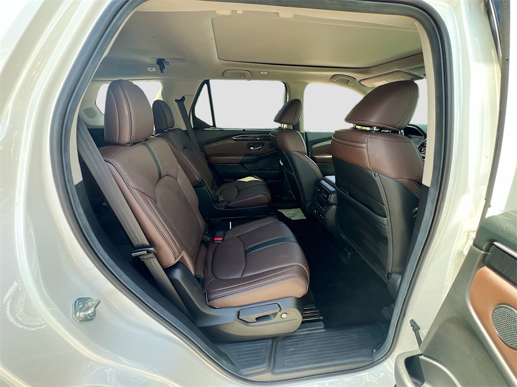 Used 2024 Honda Pilot Elite image 30