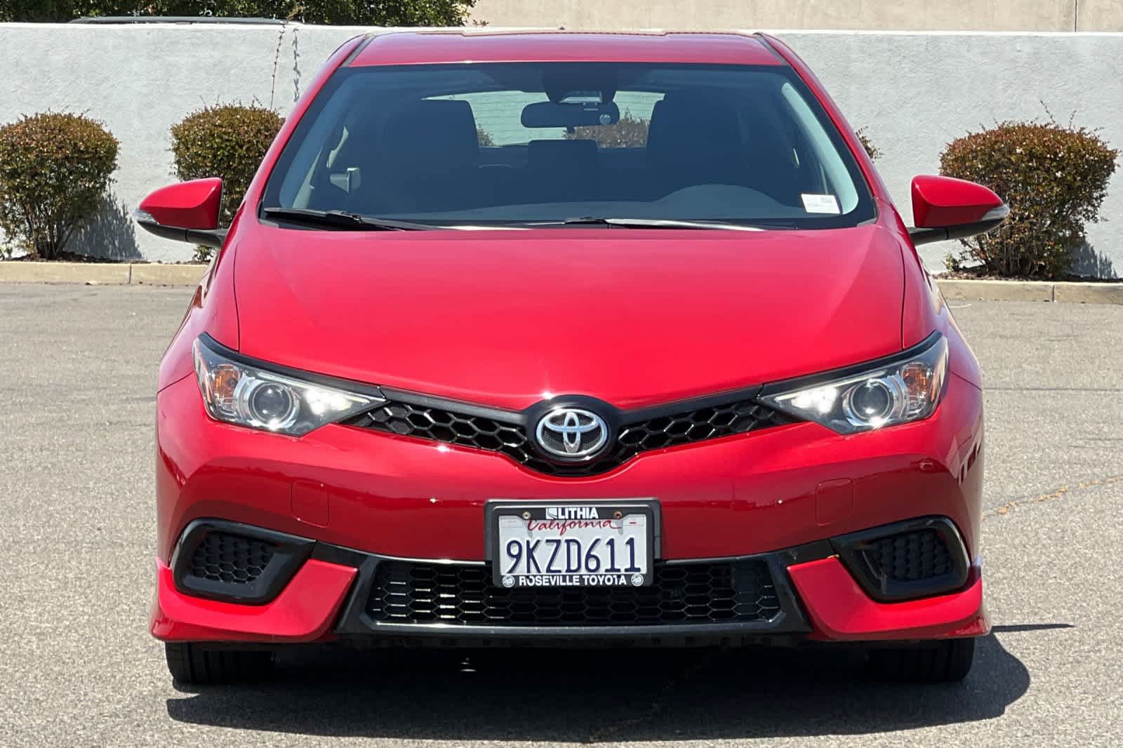 Certified 2018 Toyota Corolla iM w/ Carpet Mat Package (TMS) FWD image 10