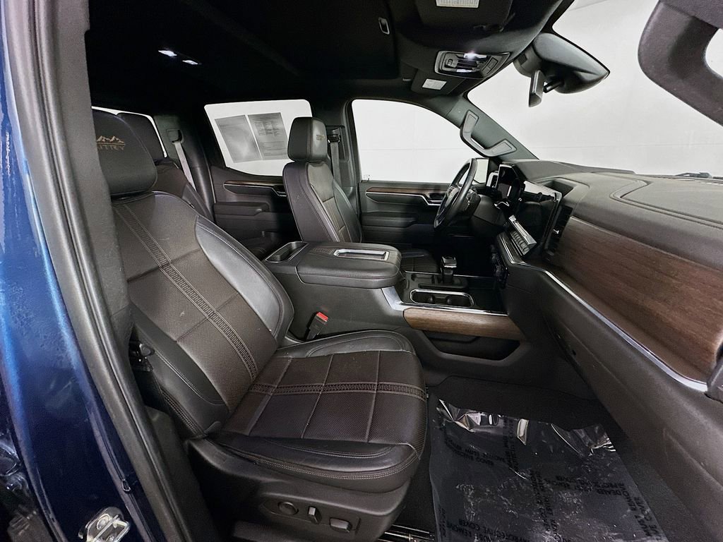 Used 2022 Chevrolet Silverado 1500 High Country w/ High Country Premium Package image 37