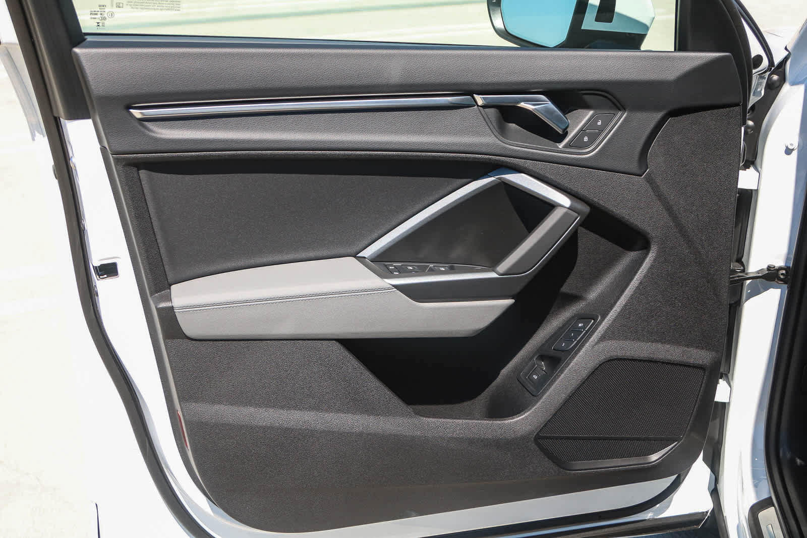 New 2025 Audi Q3 2.0T Premium image 31