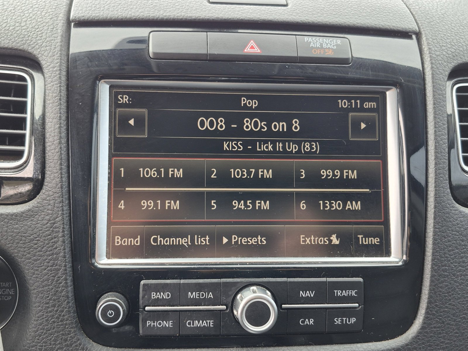 Used 2014 Volkswagen Touareg Sport image 29