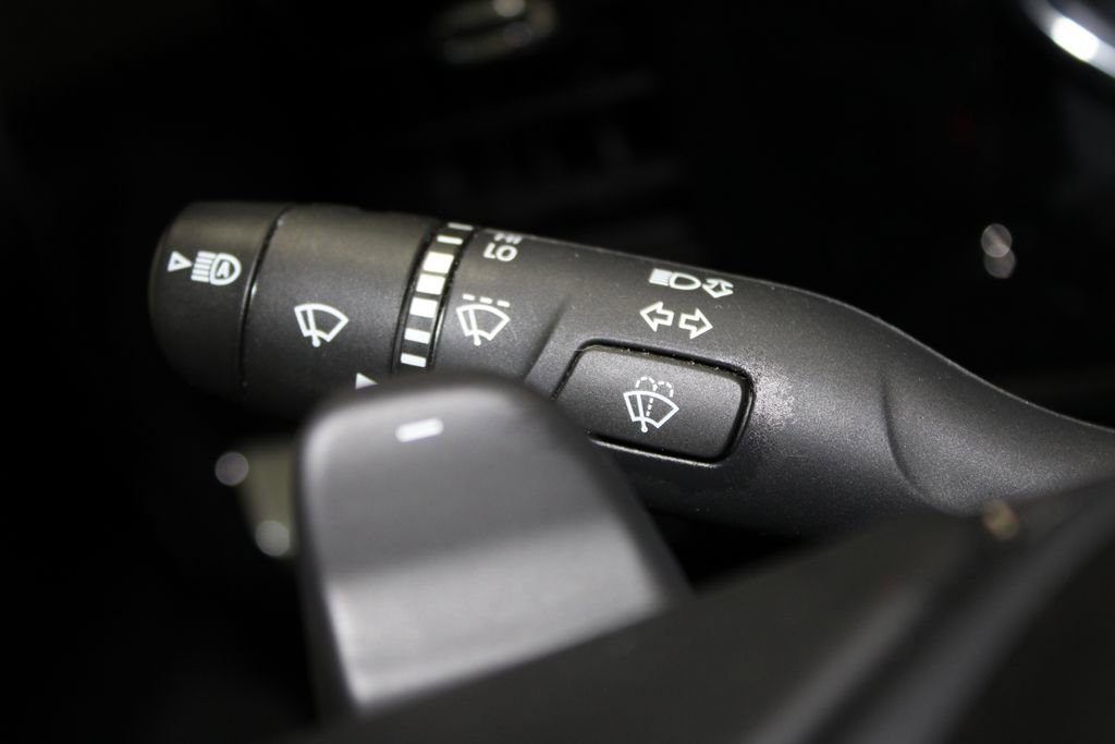 Used 2023 Chevrolet Silverado 1500 LT image 36