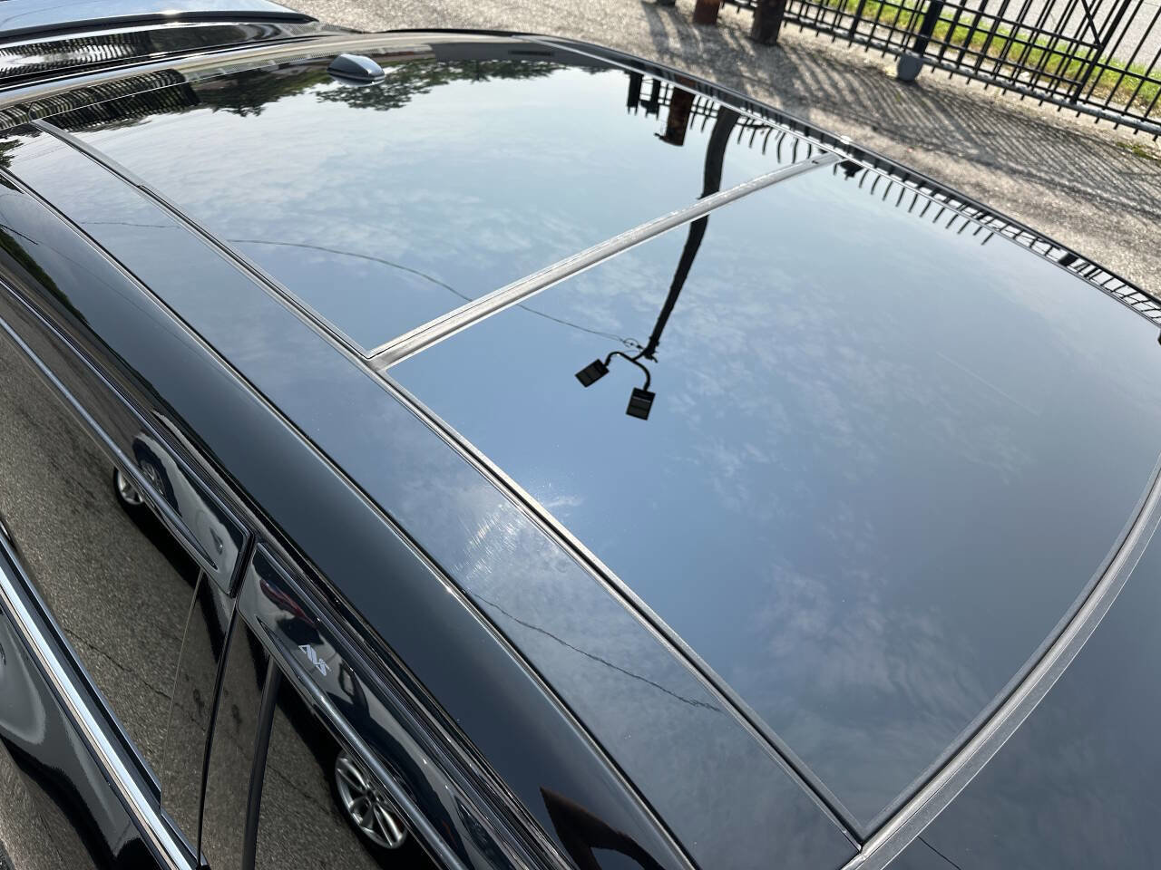 Used 2019 Nissan Maxima SR image 10