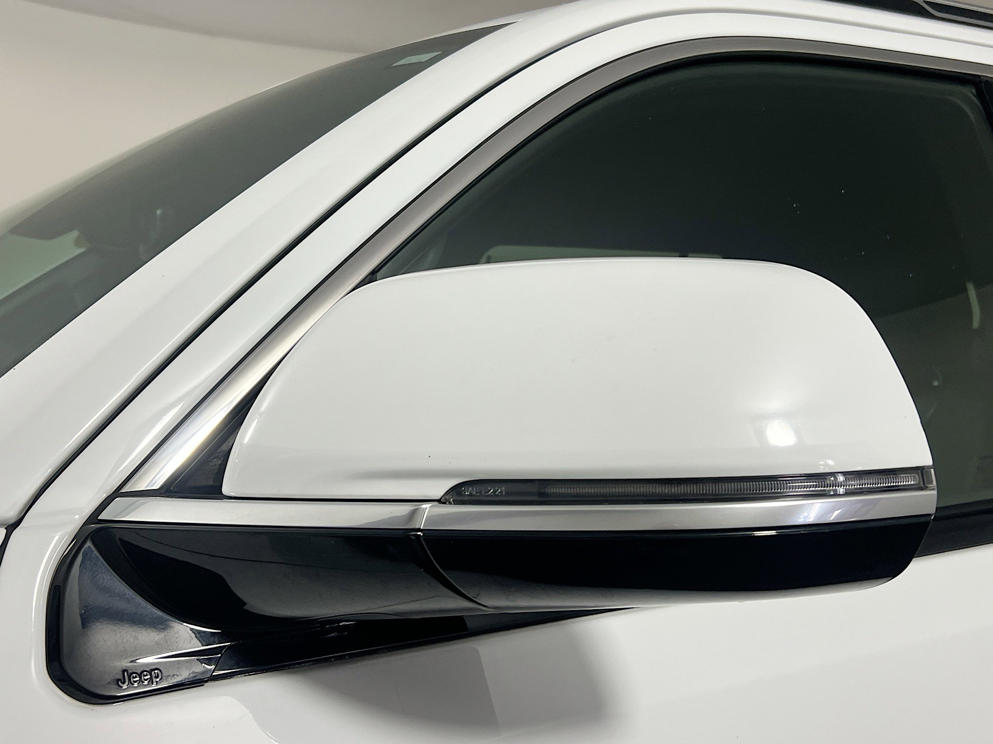 Used 2022 Jeep Wagoneer Series II AWD/4WD image 12