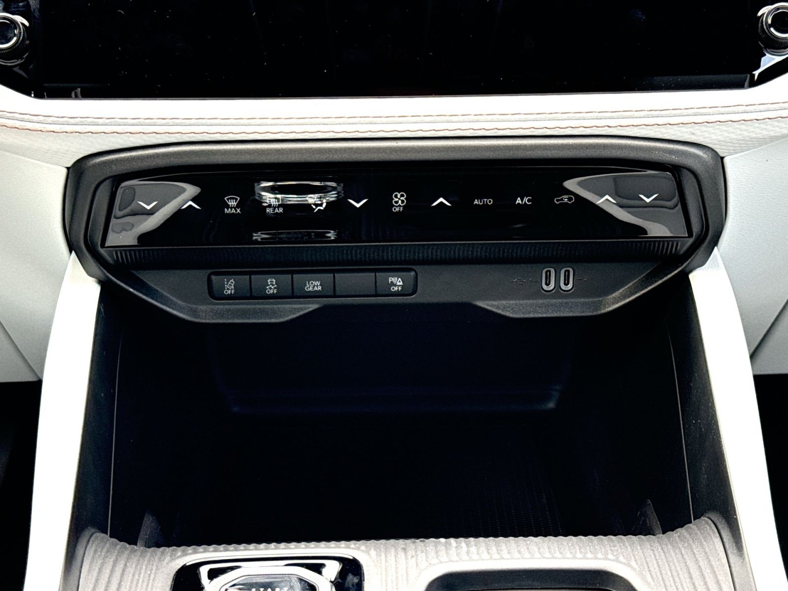 New 2026 Jeep Cherokee Limited AWD/4WD image 20
