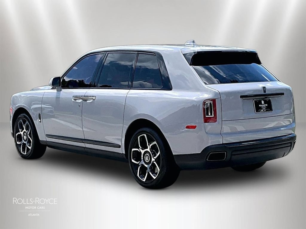 Certified 2023 Rolls-Royce Cullinan Black Badge AWD/4WD image 10