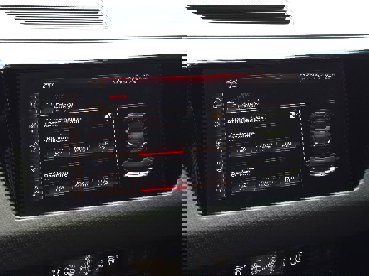 Used 2024 Audi e-tron GT Premium Plus w/ Performance Package image 44