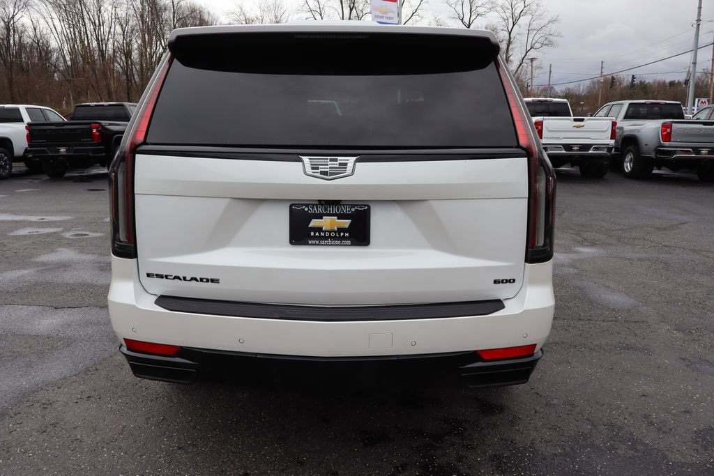 Used 2024 Cadillac Escalade Sport Platinum w/ LPO, ONYX Package image 45