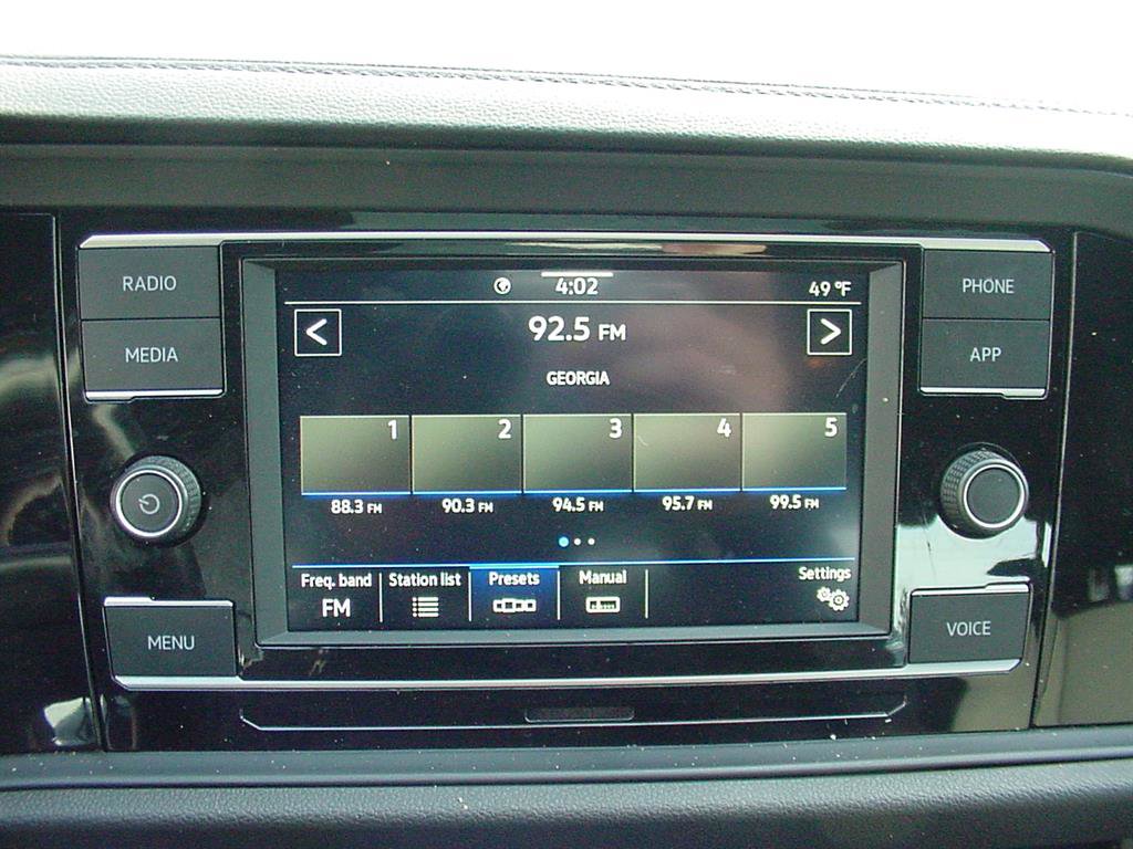 Used 2020 Volkswagen Jetta R-Line w/ R-Line Cold Weather Package image 17