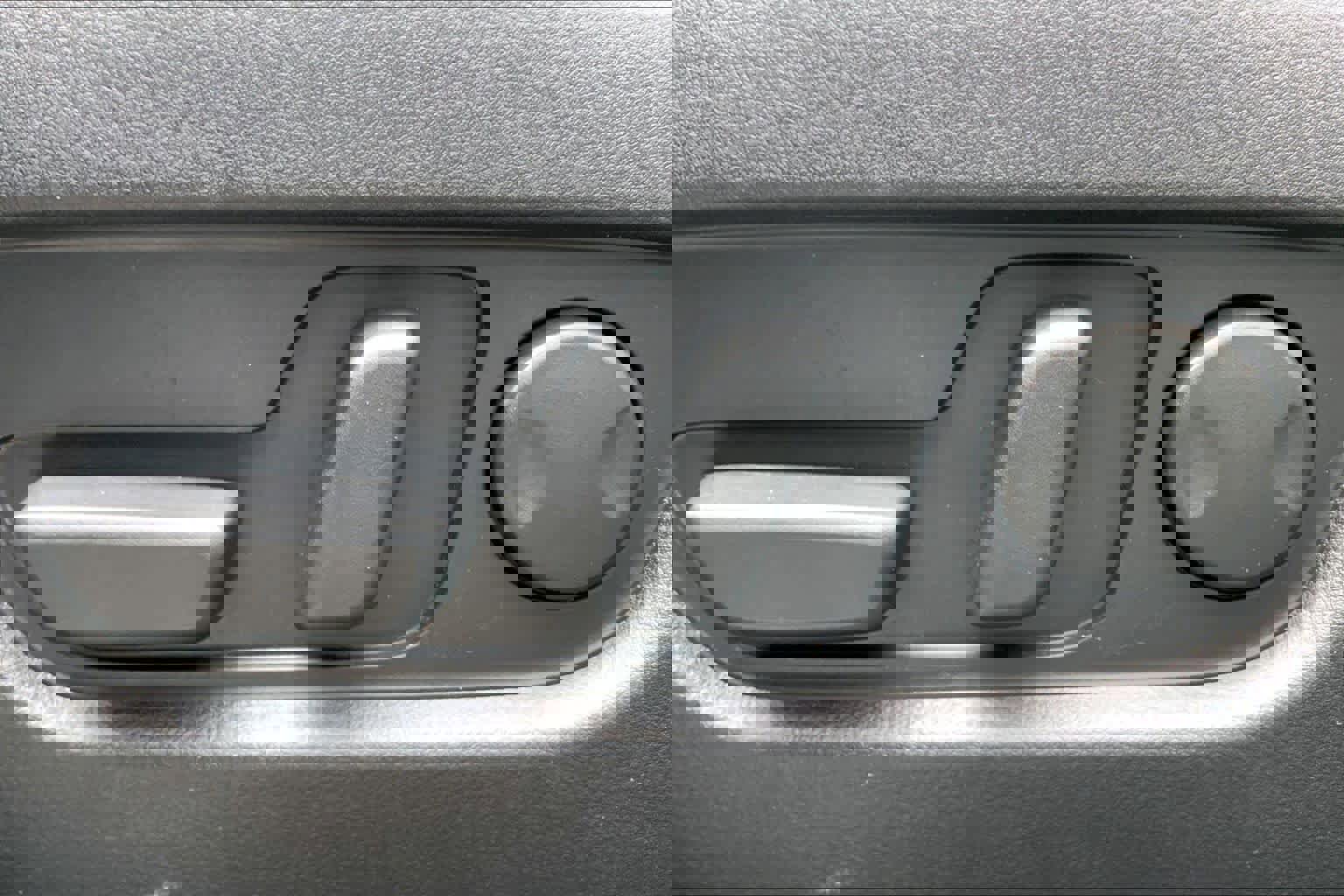 Certified 2024 MAZDA CX-90 Plug-In Hybrid w/ Premium Pkg image 35