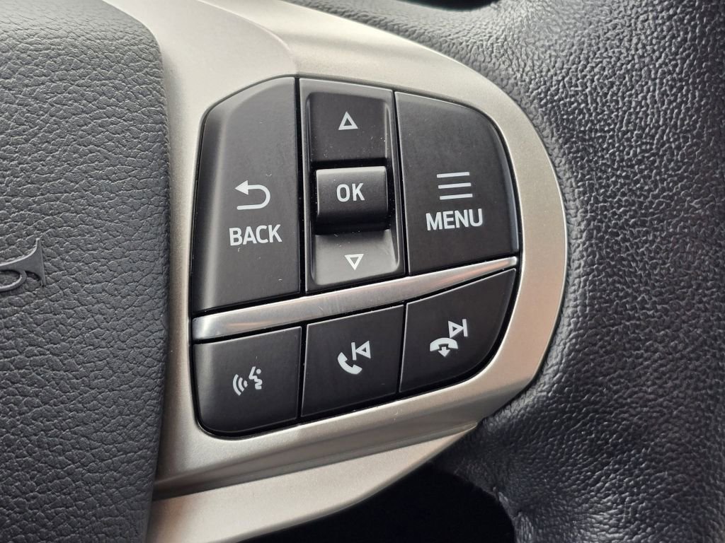 Used 2021 Ford Explorer Limited w/ Equipment Group 301A AWD/4WD image 14