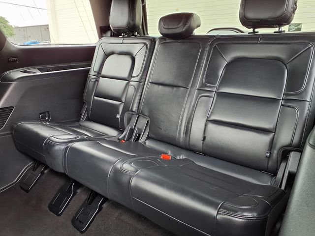Certified 2023 Lincoln Navigator Reserve RWD image 6