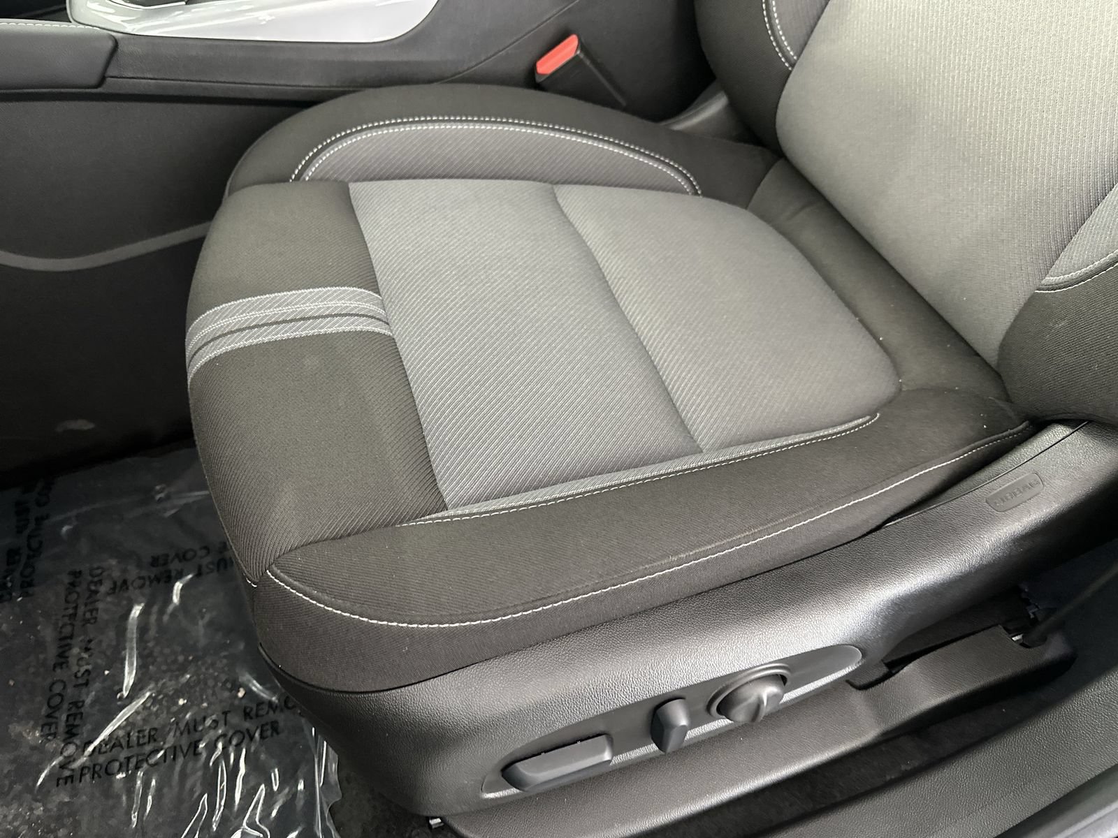 Used 2026 Chevrolet Blazer LT FWD image 12
