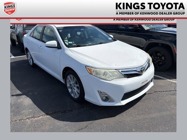 Used 2012 Toyota Camry XLE image 1
