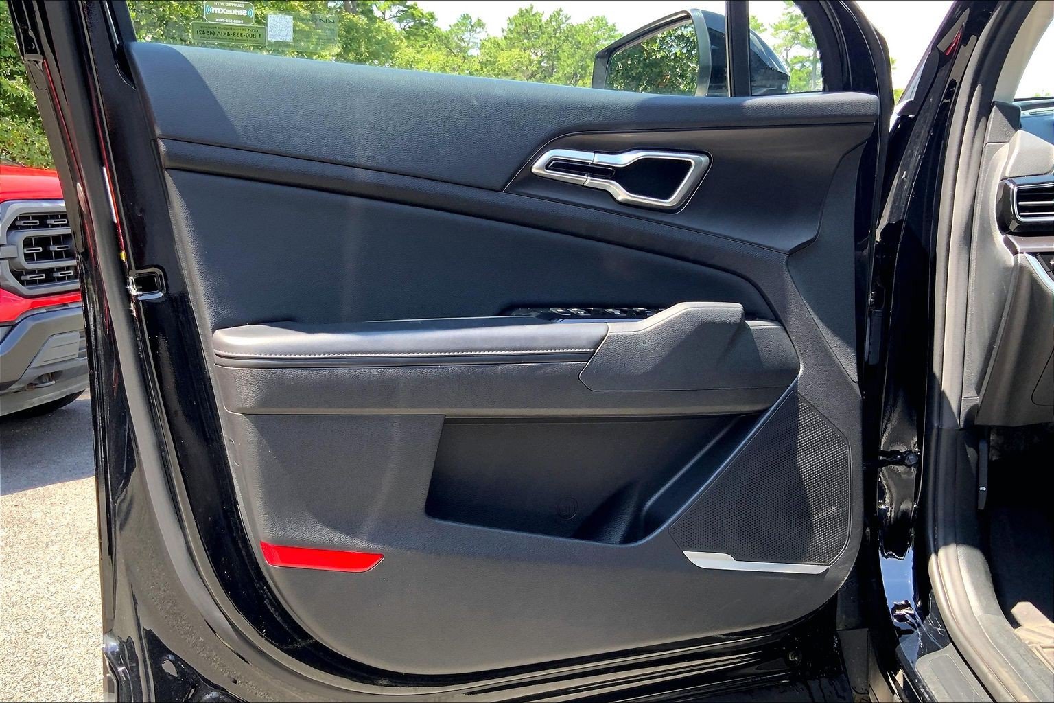 Used 2025 Kia Sportage EX FWD image 24