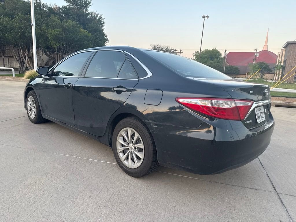 Used 2017 Toyota Camry LE FWD image 8