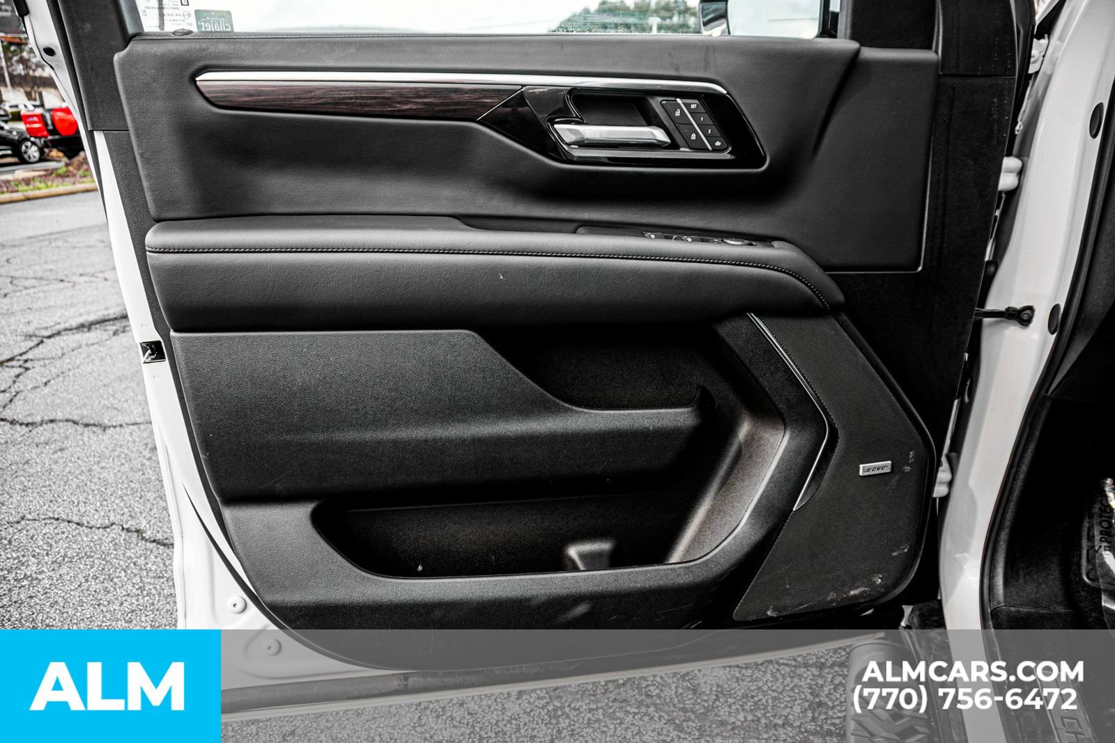 Used 2025 Chevrolet Tahoe Z71 w/ Comfort Package image 53