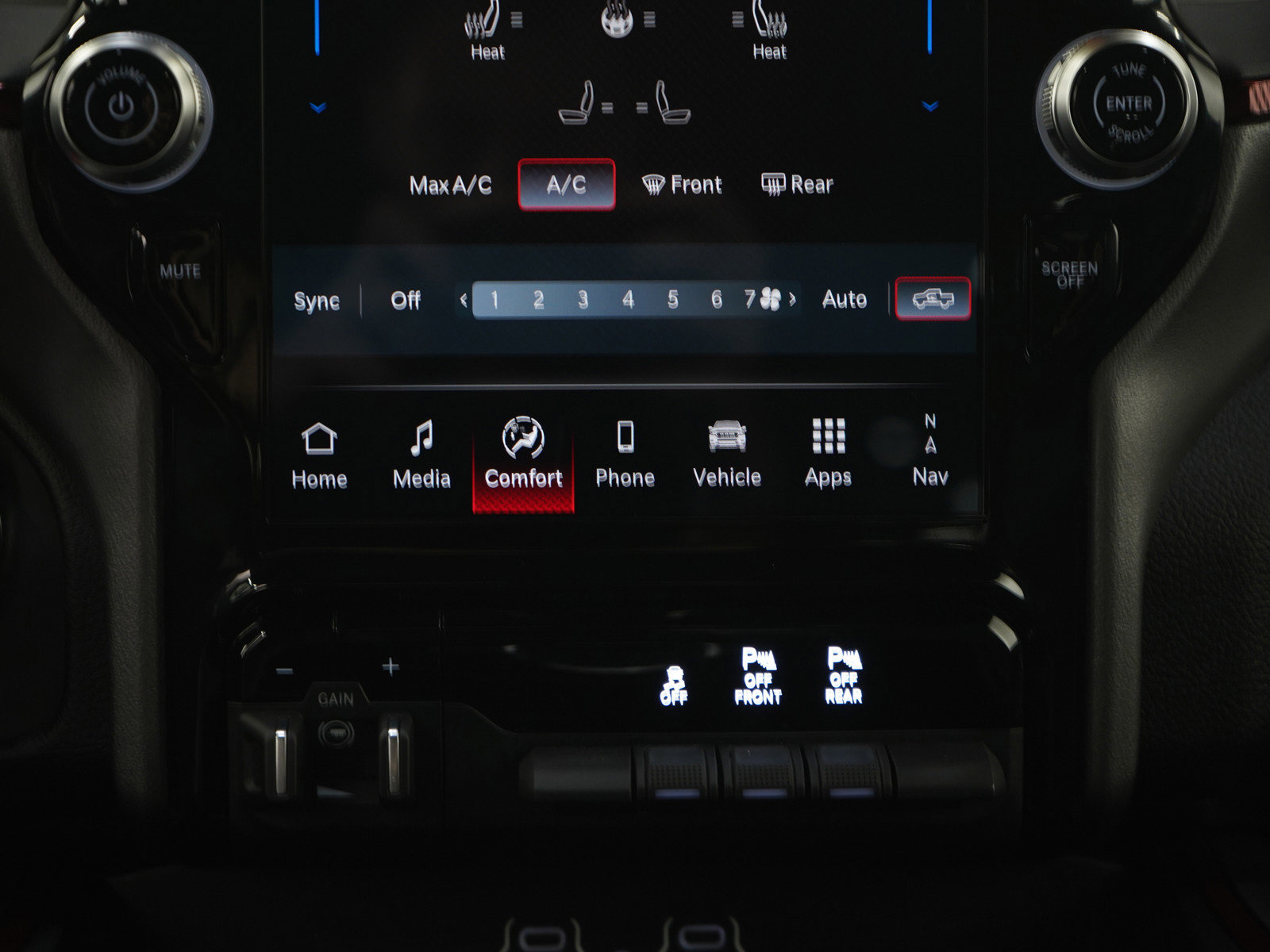 Used 2025 RAM 1500 Rebel w/ Rebel Level 1 Equipment Group AWD/4WD image 16