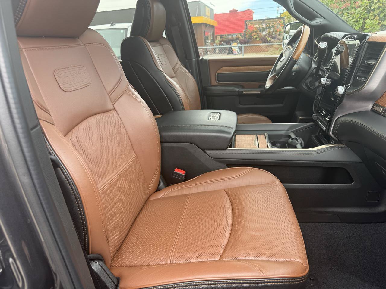 Used 2022 RAM 3500 Limited AWD/4WD image 13