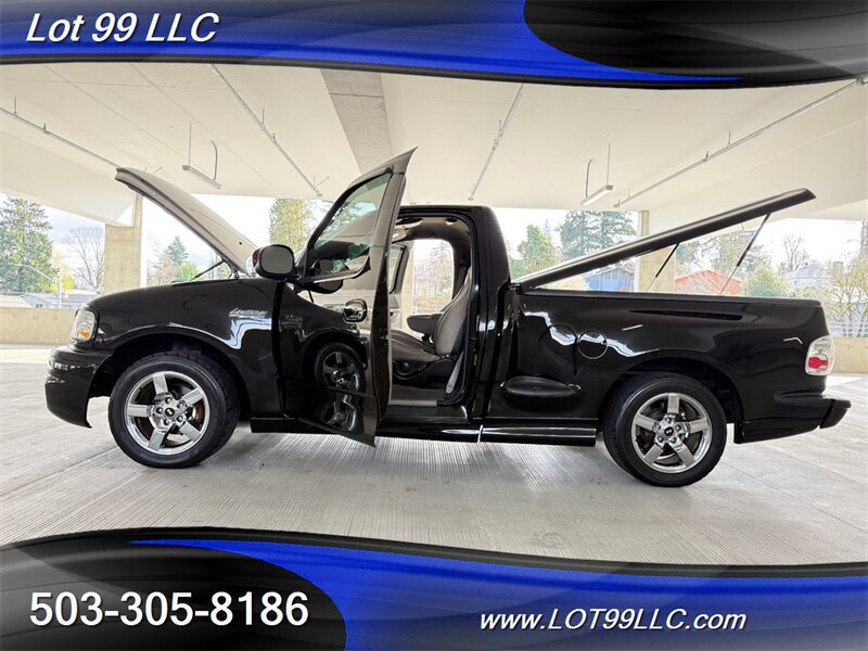 Used 2001 Ford F150 Lightning RWD image 27