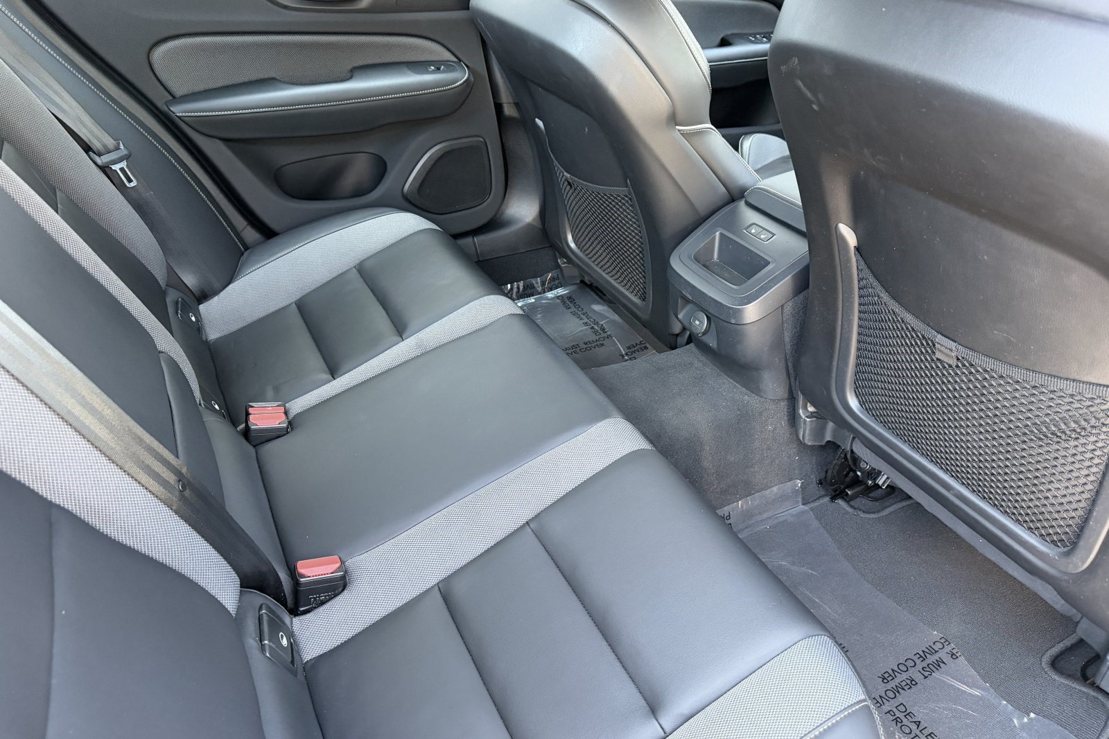 Used 2024 Volvo S60 B5 Plus w/ Climate Package FWD image 28