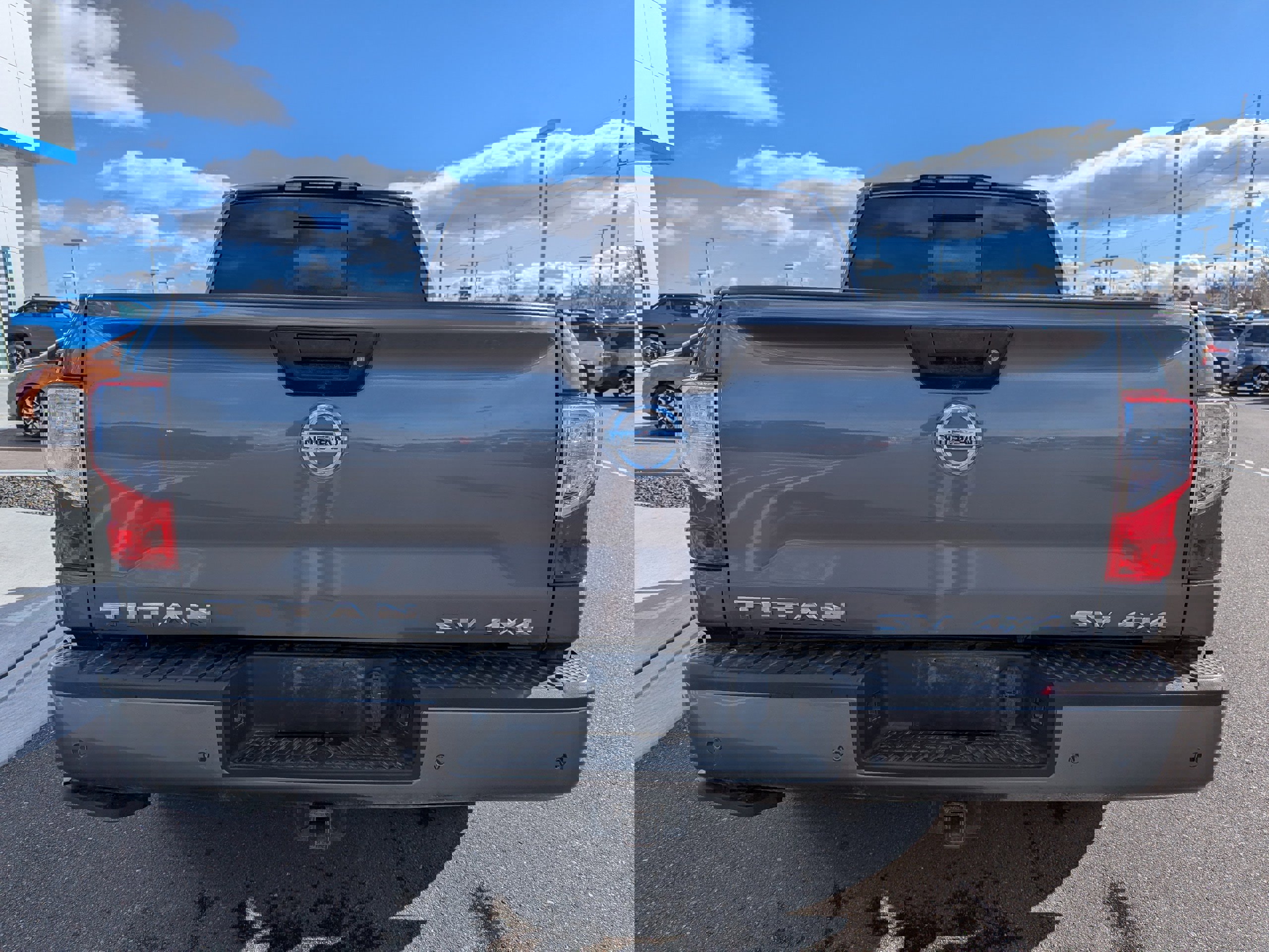 Used 2020 Nissan Titan SV w/ SV Convenience Package image 33