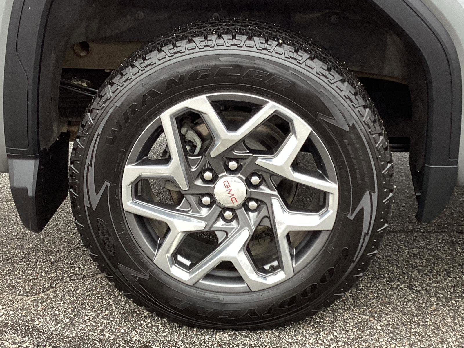 Used 2023 GMC Sierra 1500 SLT w/ SLT Premium Plus Package image 12