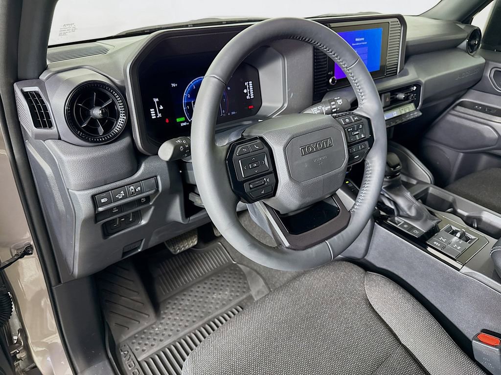 Used 2025 Toyota Land Cruiser 1958 image 9