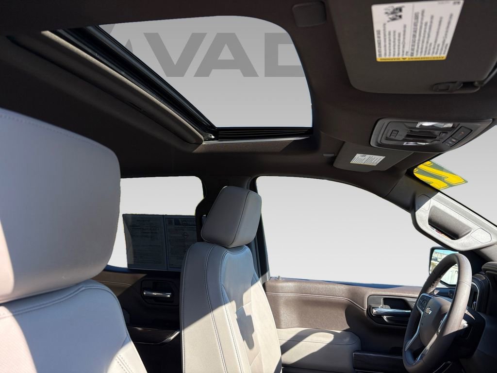 Used 2022 Chevrolet Silverado 1500 LTZ w/ LTZ Convenience Package II image 5