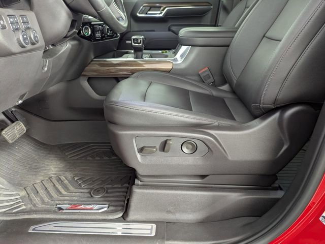 Used 2024 Chevrolet Silverado 1500 LT Trail Boss w/ Convenience Package II image 12