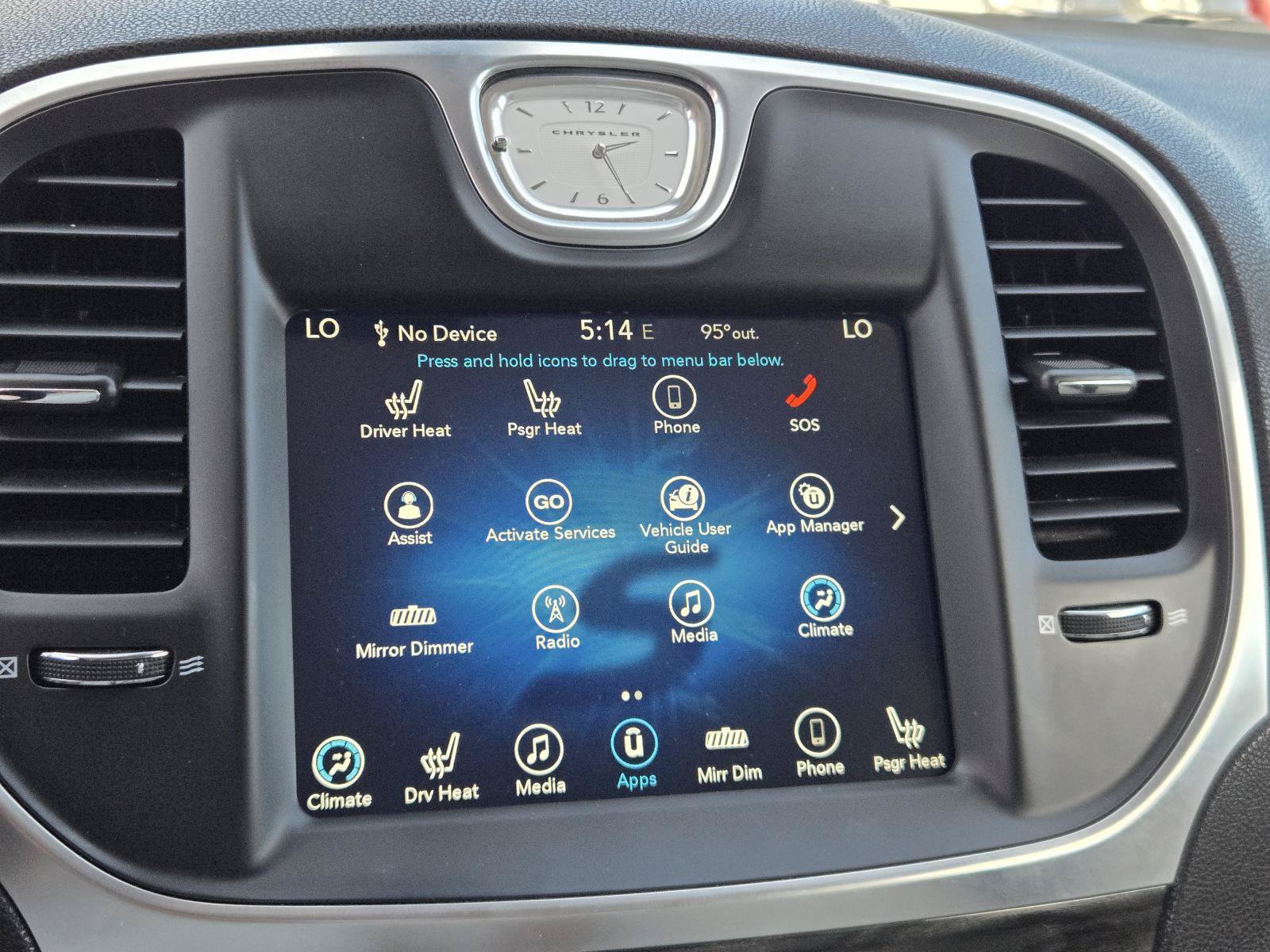 Used 2017 Chrysler 300 Limited RWD image 7