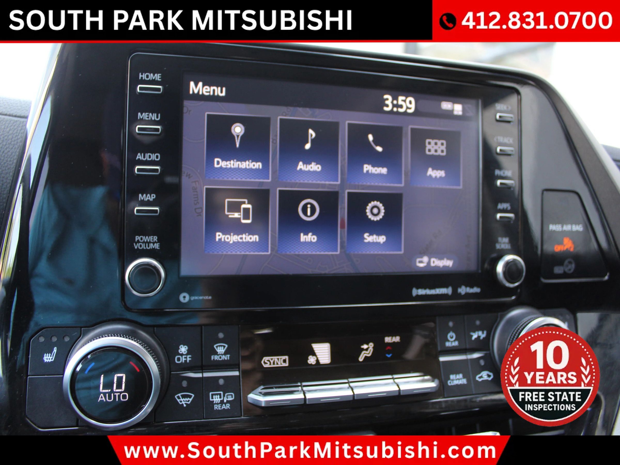 Used 2022 Toyota Highlander XLE AWD/4WD image 23