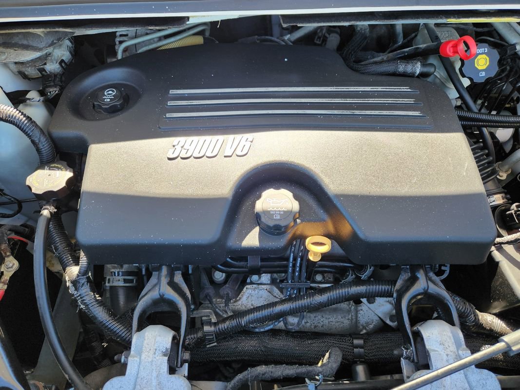 Used 2008 Chevrolet Uplander LS w/ Climate Package image 32