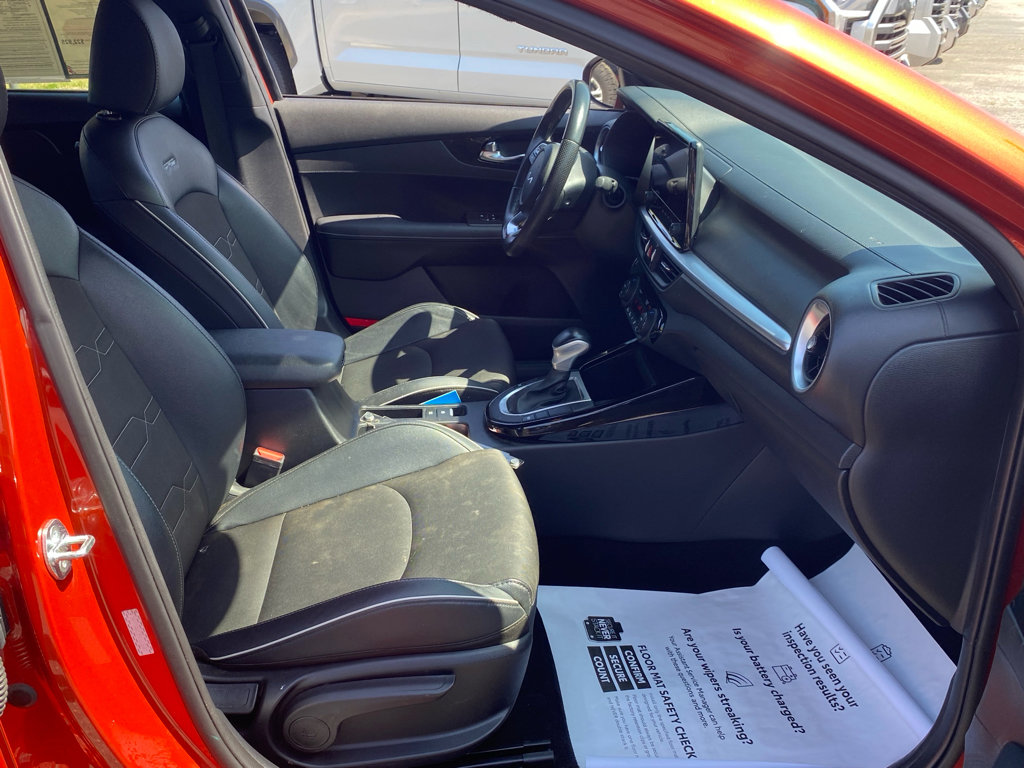 Used 2023 Kia Forte GT-Line w/ GT-Line Technology Package image 15