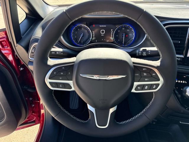 New 2026 Chrysler Pacifica Select image 16