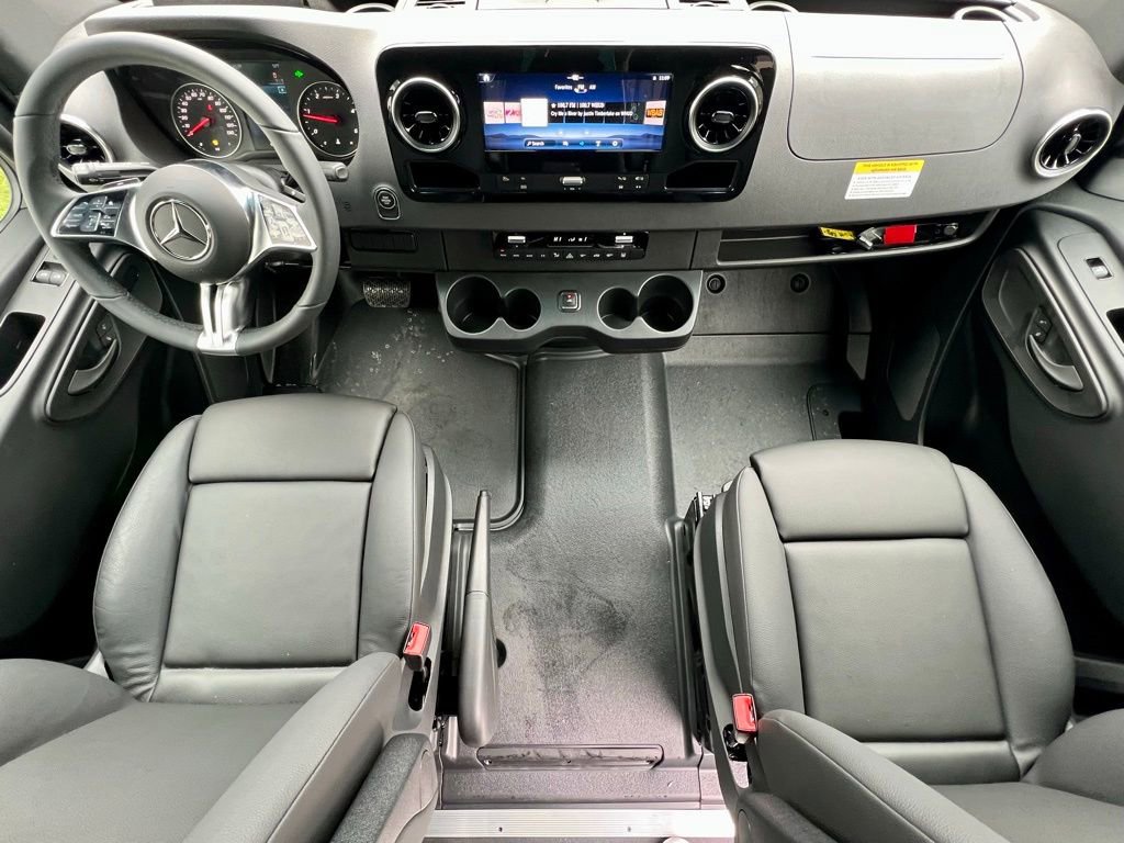 New 2026 Mercedes-Benz Sprinter 2500 image 26