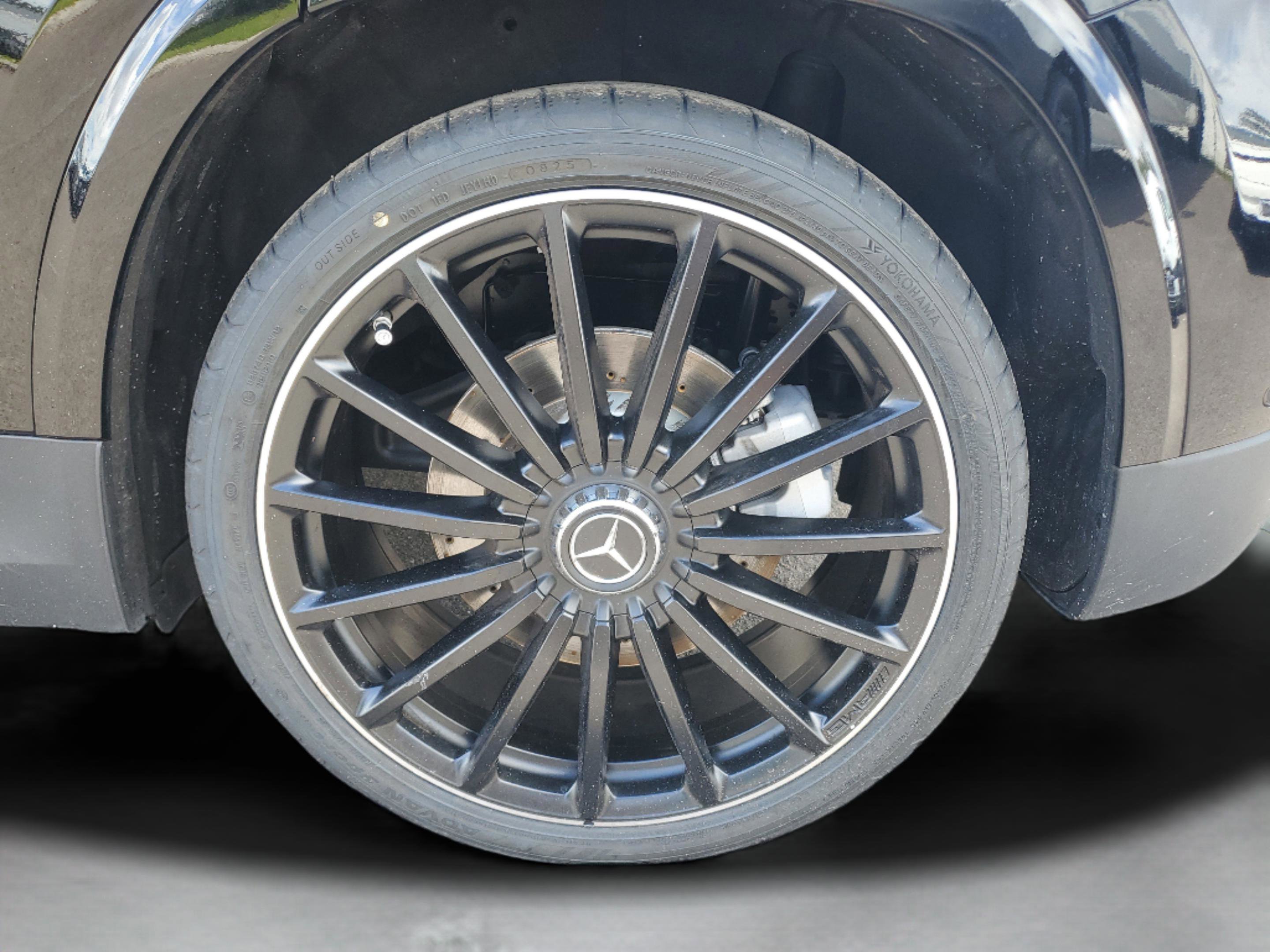 Certified 2025 Mercedes-Benz GLA 35 AMG 4MATIC image 7