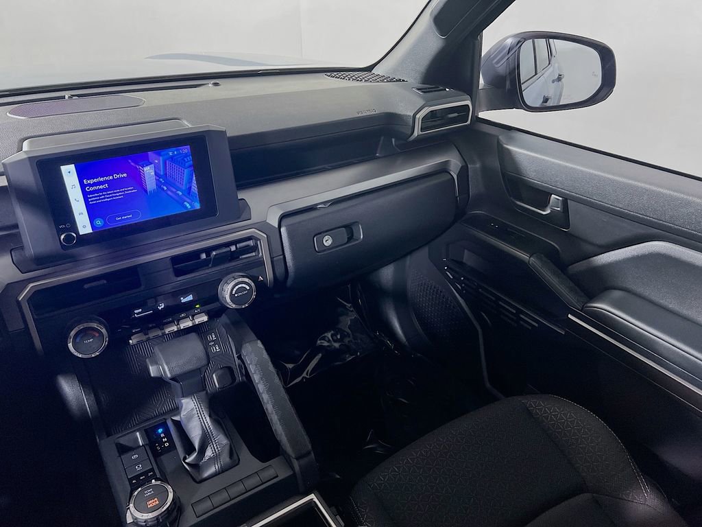 Certified 2025 Toyota 4Runner SR5 AWD/4WD image 21