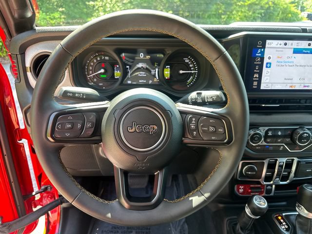 Used 2024 Jeep Wrangler Unlimited AWD/4WD image 34
