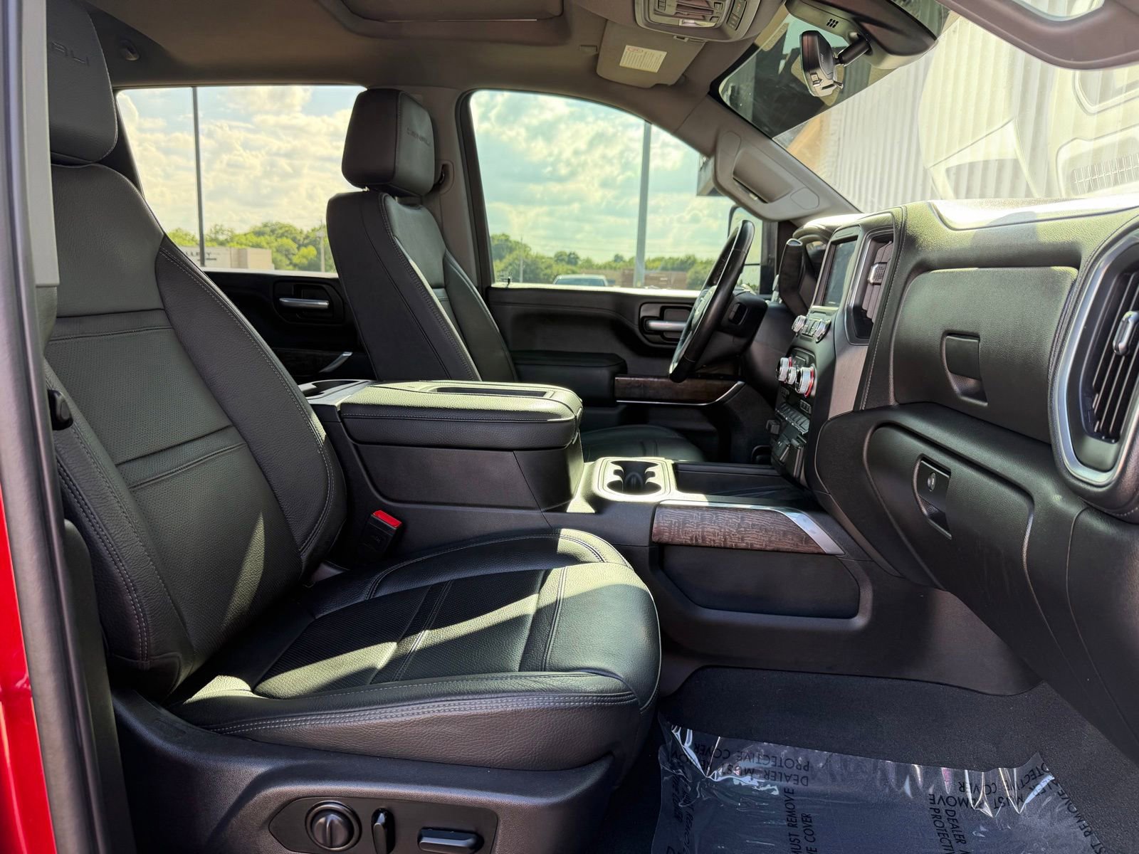 Used 2021 GMC Sierra 2500 Denali w/ Denali Ultimate Package AWD/4WD image 23