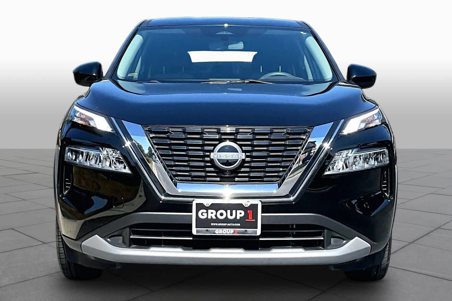 Used 2023 Nissan Rogue SV FWD image 4