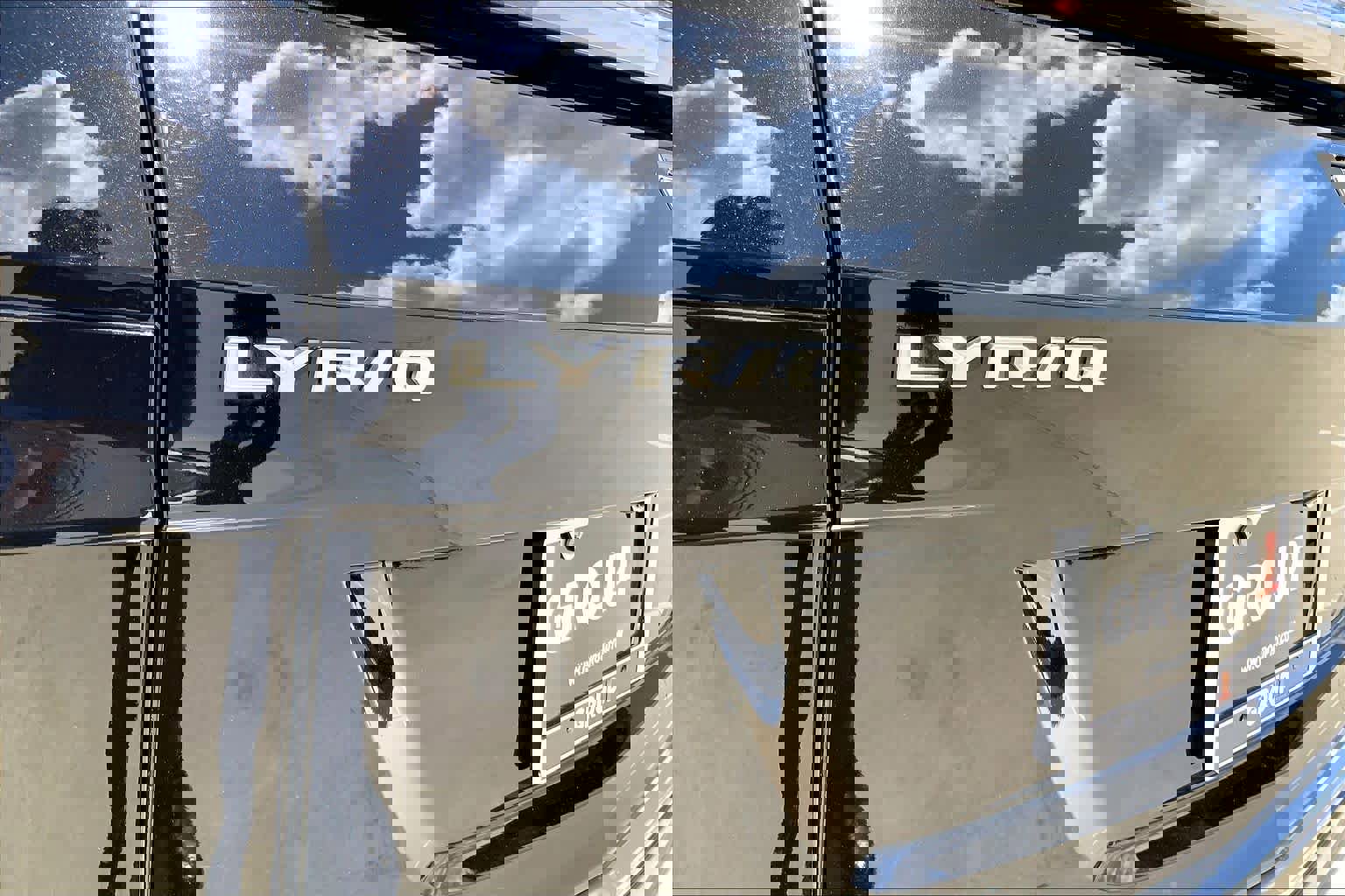 Used 2025 Cadillac Lyriq Luxury RWD image 30