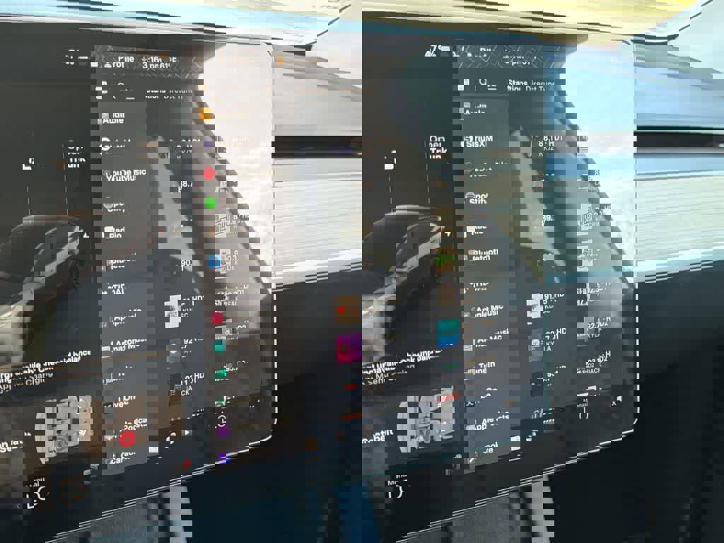 Used 2023 Tesla Model Y Performance image 19