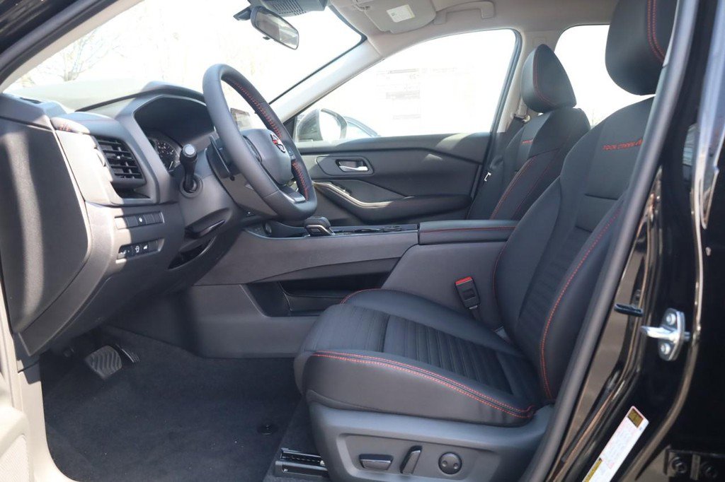 New 2026 Nissan Rogue SV image 11